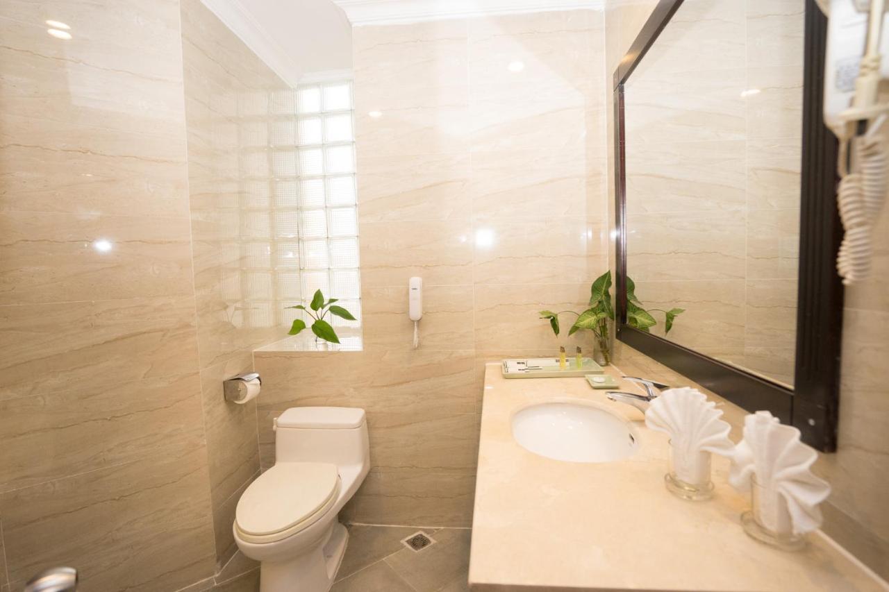 Aloha Halong Hotel Ha Long Exterior foto